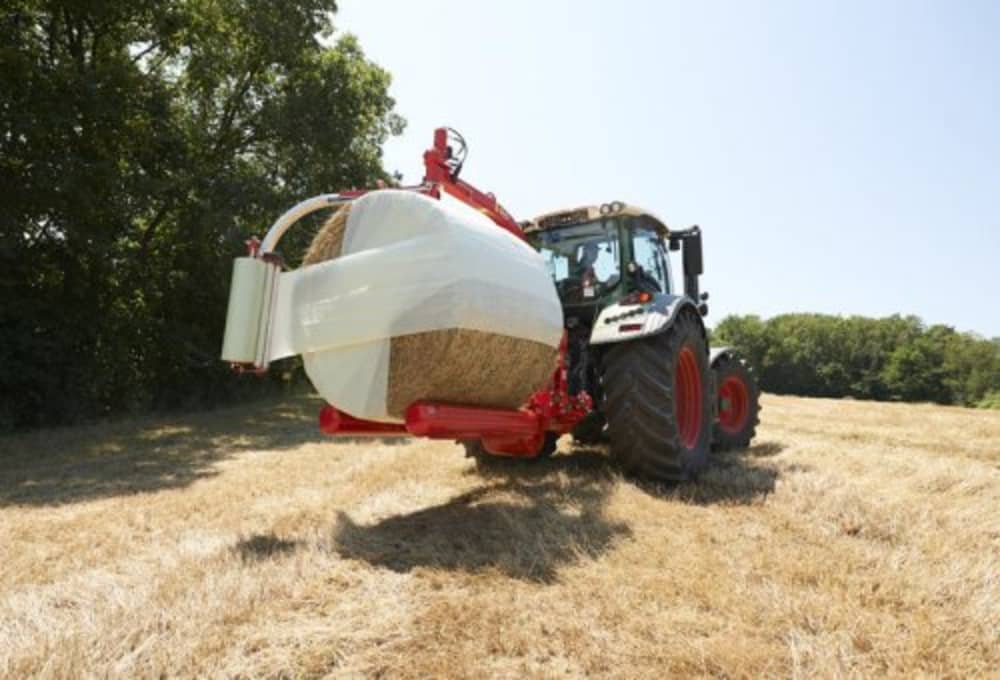 Bale Wrappers - VICON BW 2250, wrap on the move with easy and gentle self-loading of the bales
