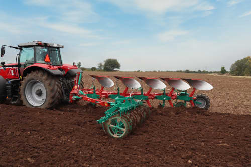 Reversible Mounted Ploughs - Kverneland Packomat, perfect seedbed while ploughing, Kverneland's unique steel provides light and robust implement