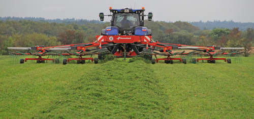 Four Rotor Rakes - Kverneland 95130C Pro, simple electric control and high performance on field