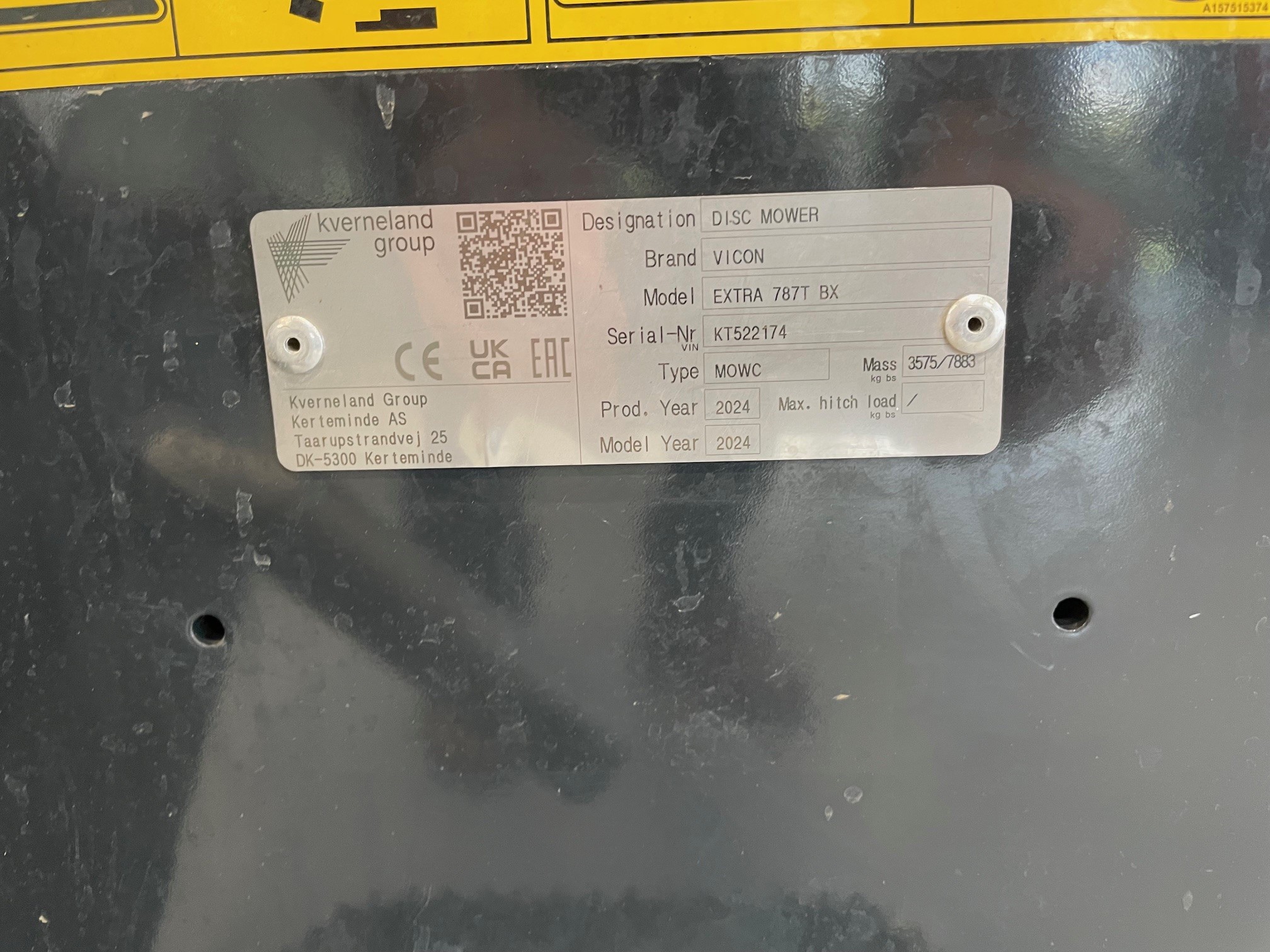 Combinaison de faucheuse à disques avec conditionneur Extra 787T BX