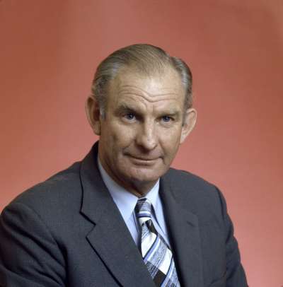 Ron Maunsell. National Archives of Australia.