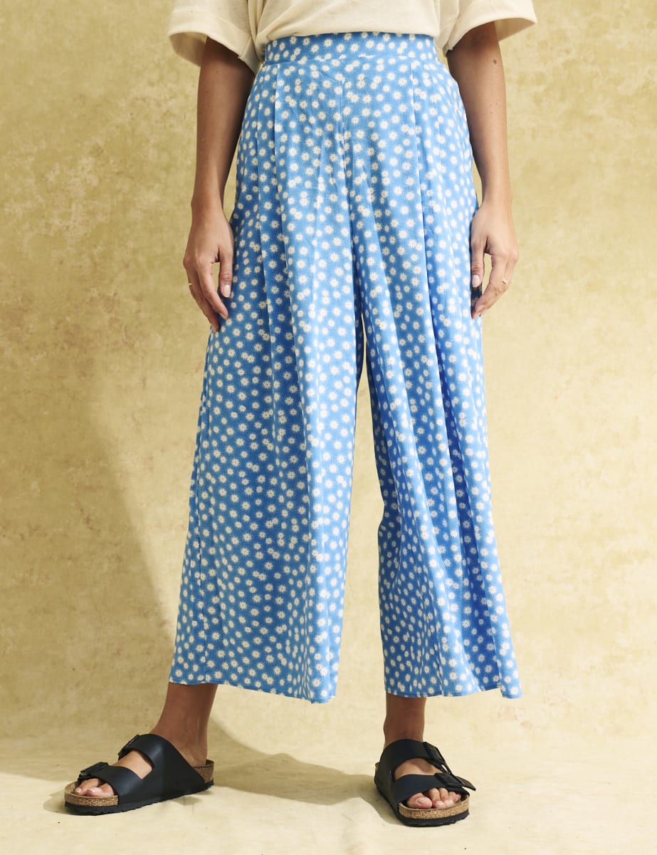 Nobody's Child UK - Blue Ditsy Floral Zeena Trousers