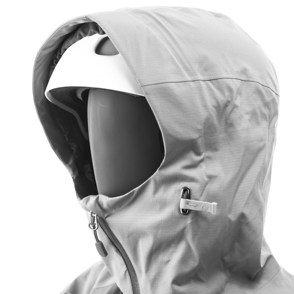 Technical details Storm hood fitted for helmet with wired brim