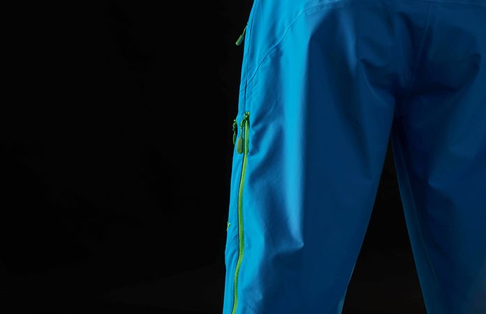 norrøna fjørå shorts for biking with membran