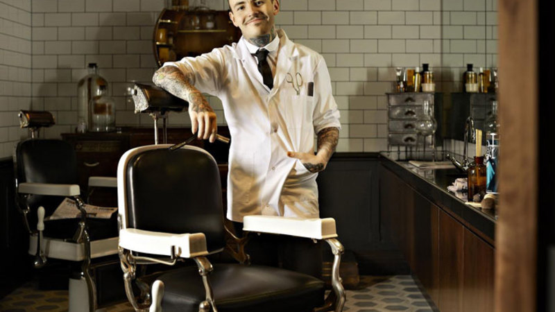 Traditional Barber Shop Haircut, Eyebrow Tidy and Steam Room