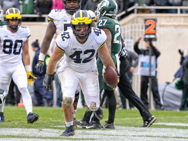 Michigan Wolverines football fullback Ben Mason