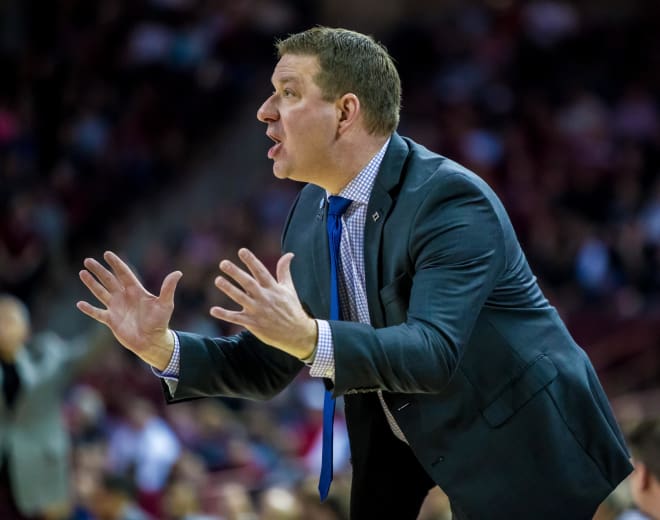 SC again struggles late, falls to No. 14 Texas Tech