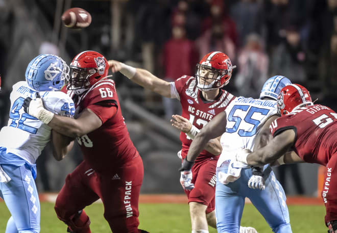 NC State Wolfpack football Devin Leary 