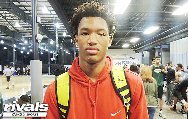 Cox Mill's Wendell Moore remains NC's #1 hoops prospect in the Class of 2019. 