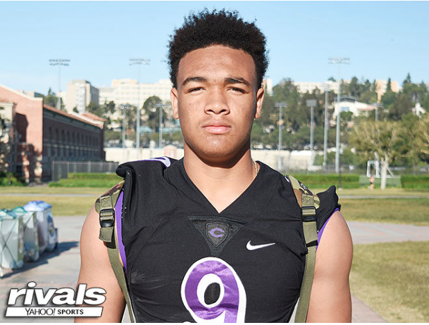 2017 four-star Los Angeles (Calif.) Cathedral defensive end Hunter Echols 