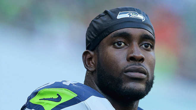 Kam Chancellor hosts basketball game 