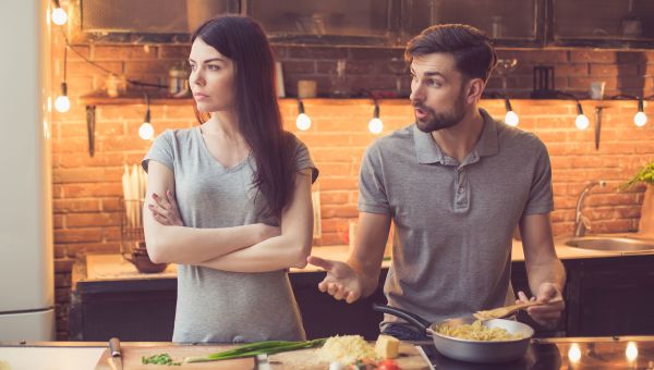 couple, fighting, kitchen, pasta