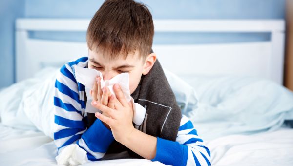 sneeze, tissue, kid blowing noise