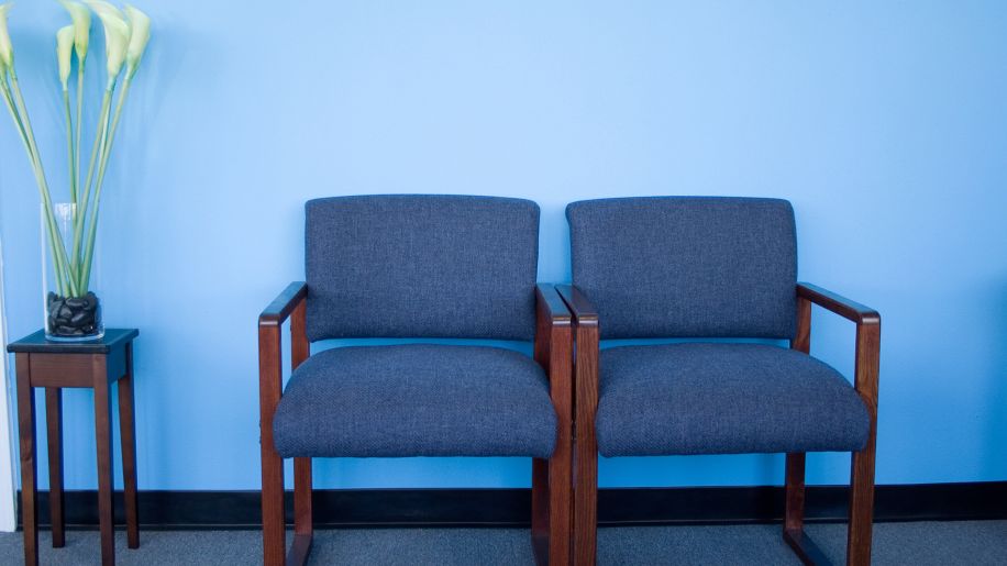 waiting room, empt chairs, blue chairs, chair, doctor's office