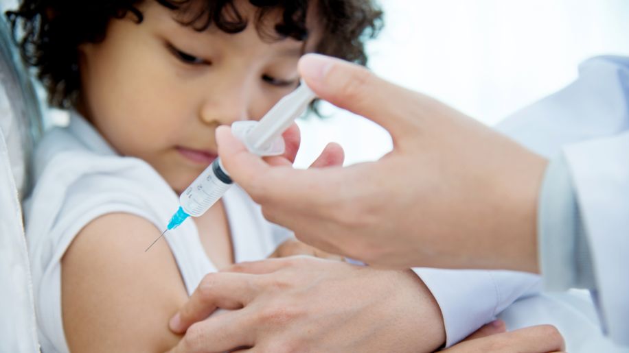 Child getting the flu vaccine 