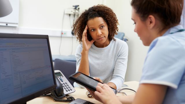 MS patient with doctor