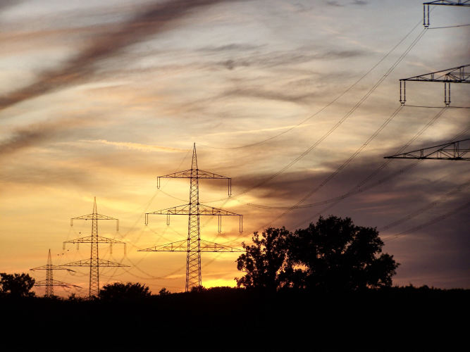Australian electricity supply industry - lessons for a prospective energy transition