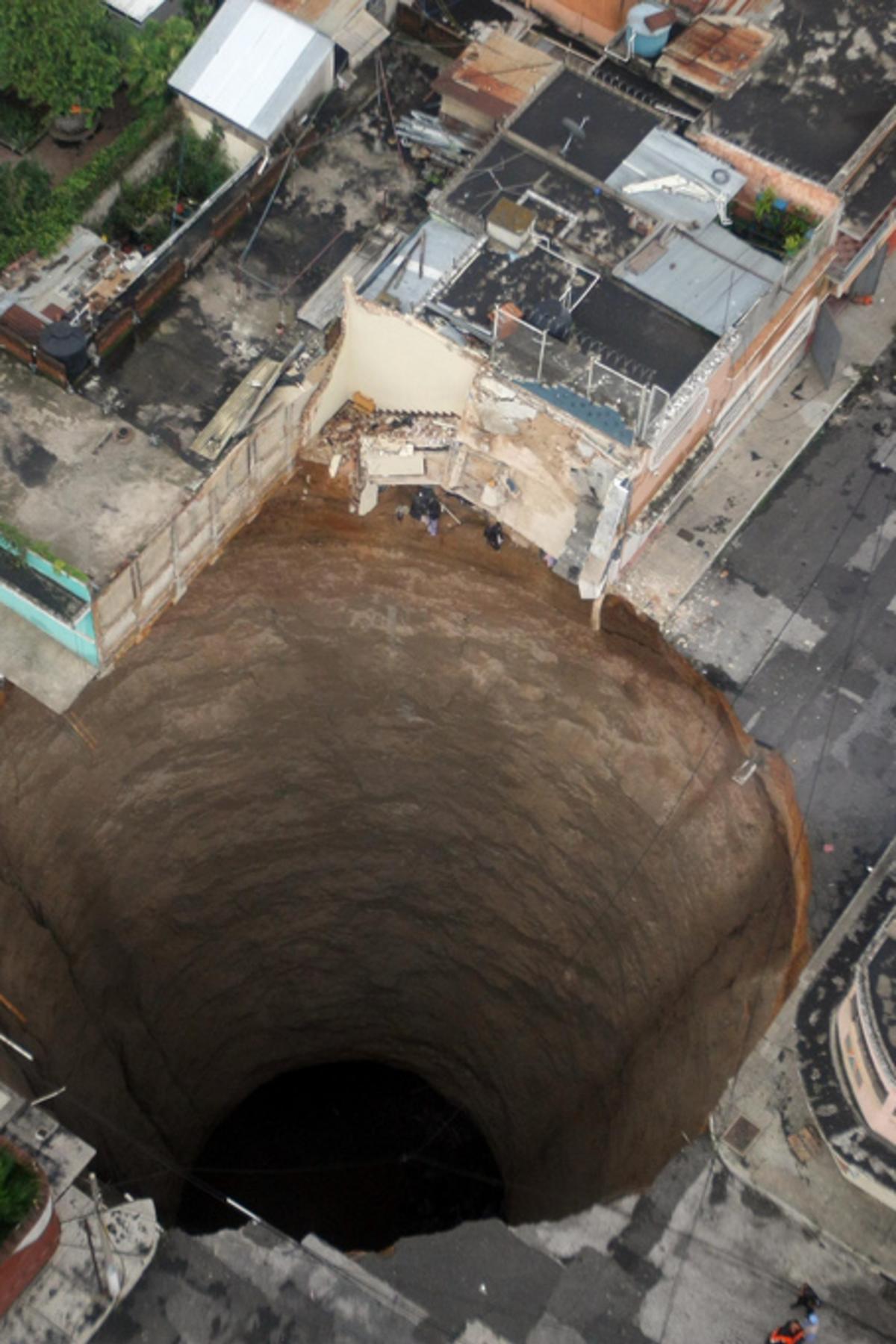 Sinkholes What On Earth S Happening Pursuit By The