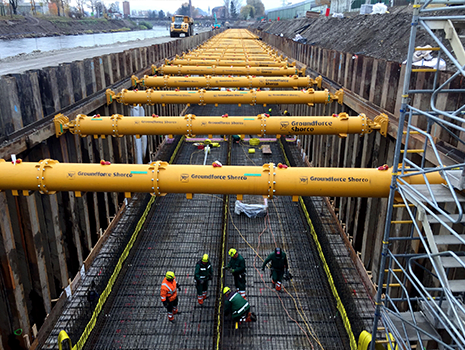 Groundforce-Hydraulikabstützungen sichern Bauarbeiten am zentralen Speicherkanal des Murkraftwerks