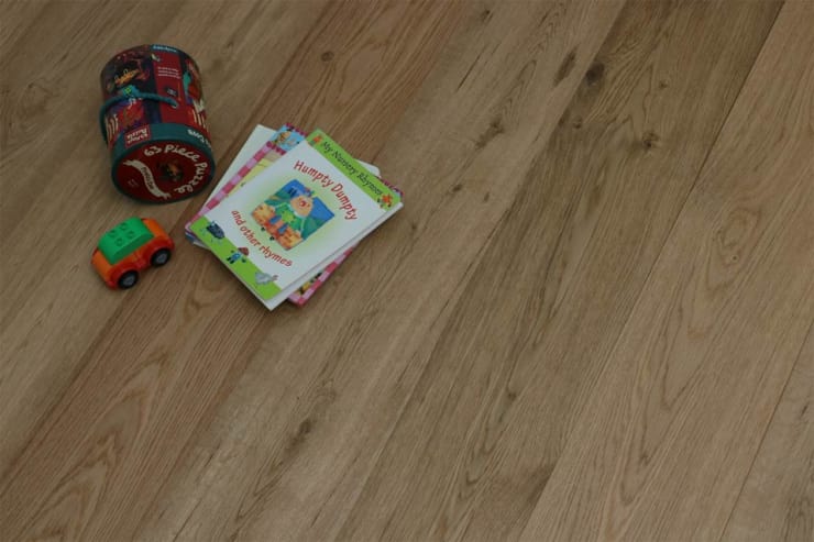 Natural Engineered Oak UV Lacquered 14/3mm By 190mm By 1900mm