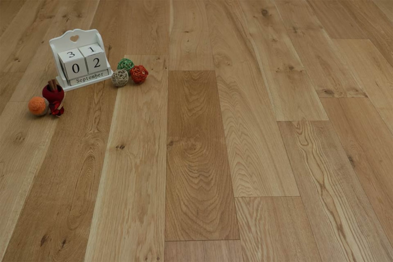 Natural Engineered Flooring Oak UV Oiled 20/5mm By 220mm By 18002400mm