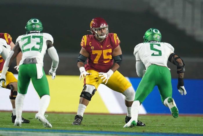 Tennessee Titans: Alijah Vera-Tucker, OL, USC