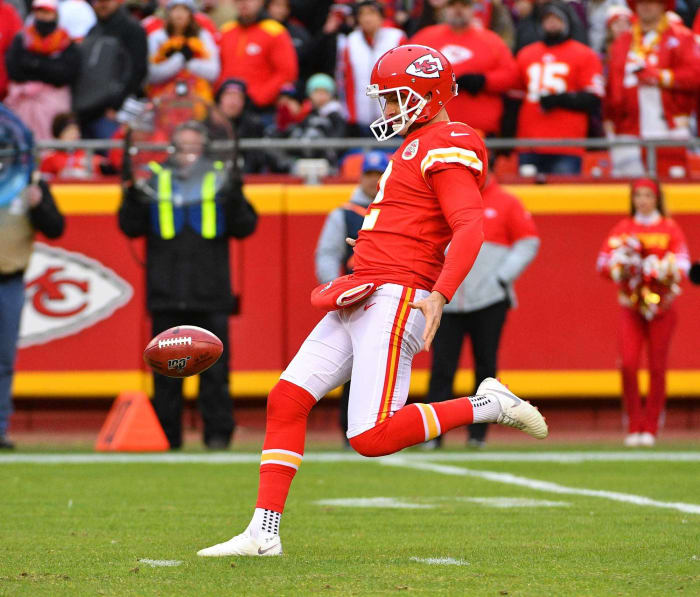 The oldest players to appear on Super Bowl rosters - NewsOpener Dustin Colquitt, Age 37, Super Bowl LIV
