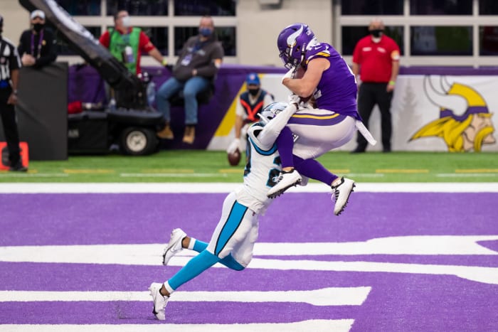 NFL Week 12 grades from around the league - NewsOpener Backup WRs help Vikings keep playoff hopes alive