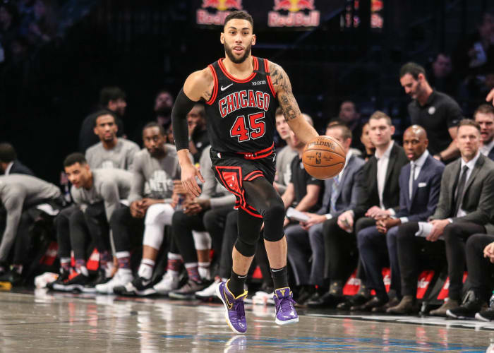 Phoenix Suns: Denzel Valentine (14)
