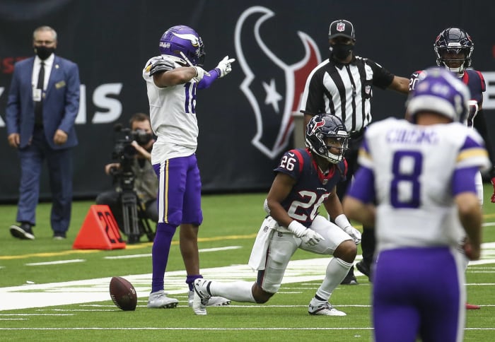 As defense stumbles, Texans are almost out of time