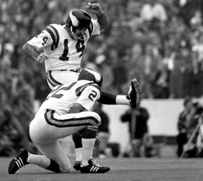 The oldest players to appear on Super Bowl rosters - NewsOpener Fred Cox, Age 38: Super Bowl XI
