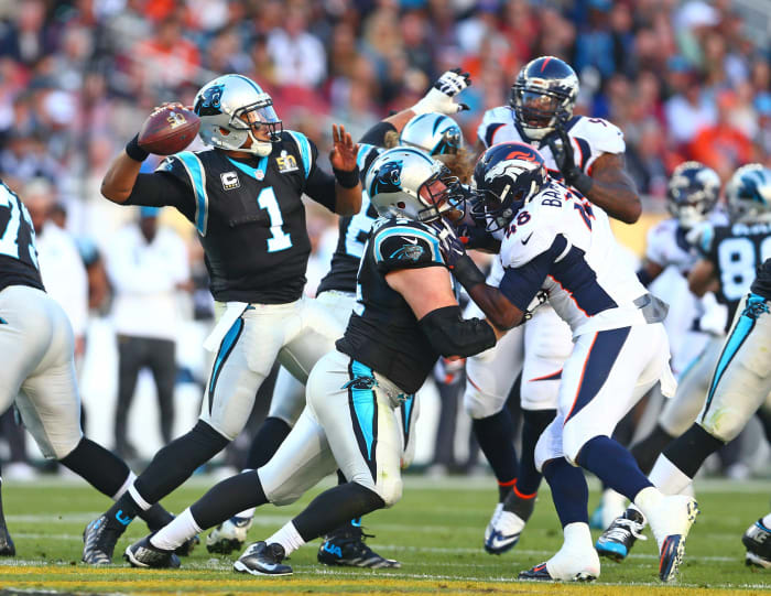 Carolina Panthers' best look: 1995-present home
